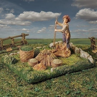 2.5"H X 9.25"W Field Accessory For 5" Scale Nativity Figures