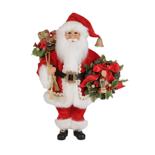 Lighted Berry Santa With Wreath